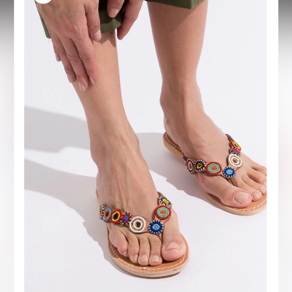Free People NWT laidback London Fun Tribal Flip Flop hand beaded sandal 🌈 🙏 - Picture 3 of 14